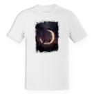 Camiseta Unissex Corvos na lua Camiseta Unissex Corvos na lua