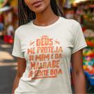 Camiseta Unissex Frase Religiosa Deus Me Proteja Estilo Urbano Confortável Durabilidade Algodão Camiseta Unissex Frase Religiosa Deus Me Proteja Estilo Urbano Confortável Durabilidade Algodão