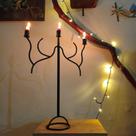 Candelabro Gótico Artesanal em Ferro 3 Velas Estilo Wandinha Decoração Sombria e Elegante