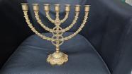 Candelabro Menorah De Acrílico Pequeno 25x27 Dourado