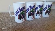 Caneca branca de plástico