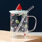 Caneca com Tampa e Canudo Vidro Borossilicato Cerâmica e Silicone Modelo Frutas 400ml