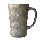 Caneca de café de cerâmica artesanal de 620 ml com esmalte metálico texturizado