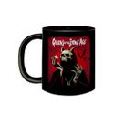 Caneca de Porcelana Preta Banda Queens of The Stone Age 2000 Caneca de Porcelana Preta Banda Queens of The Stone Age 2000