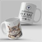 Caneca esperando o café fazer efeito