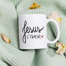 Caneca Porcelana Jesus é Amor - Religião Zlprint Caneca Porcelana Jesus é Amor - Religião Zlprint