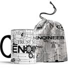 Caneca Trust Me I'm An Engineer com o saquinho