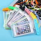 Capa Bolsa Impermeável para Celular OEM Compatível com Smartphones Até 6.3 Polegadas Transparente 1