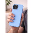 Capa Capinha Case Silicone Aveludada Câmera aberto Compatível para iPhone 13 Pro com logo da maça cor:AZUL CLARO