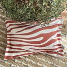 Capa de almofada linhao zebra terracota c/ abas - 45 x 30 cm