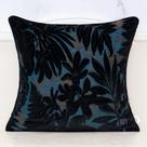 Capa de travesseiro Alerfa Black Velvet Maple Leaf Bordado 50x50cm