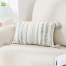 Capa de travesseiro DecoruHome Boho 30x50cm listrada tufada cinza/creme