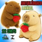 Capivara de Pelúcia com Morango 22cm Antialérgica e Lavável