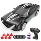 Carro de controle remoto RC Drift 1:20 Scale 4WD 20KM/H com LED preto Carro de controle remoto RC Drift 1:20 Scale 4WD 20KM/H com LED preto