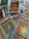 Cartão Pokémon PSA classificado e autenticado em embalagem conjunto aleatório Cartão Pokémon PSA classificado e autenticado em embalagem conjunto aleatório