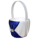 Cesta de flores de casamento branca elegante com fita de cetim azul