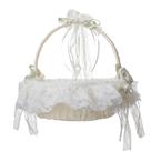 Cesta de flores de casamento elegante em marfim com laço de renda e fita