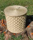 Cesto de sisal para manta com tampa. 45x35x35 cm