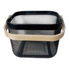 Cesto Organizador Aramado Quadrado Multiuso C/ Alça de Madeira 18x25,5cmx26,5cm Branco e Preto
