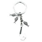 Chaveiro Fish Hook com três pingentes de peixe para amantes da pesca