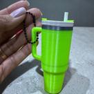 Chaveiro Miniatura Garrafa Copo Garrafinha Fitness Com Tampa Porta Protetor Labial COR:VERDE LIMAO