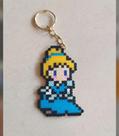 Chaveiro princesa Cinderela pixel art