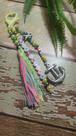 Chaveiros motivacionais em pérolas com tassel