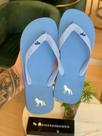 Chinelo azul simples masculino