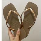 Chinelo Clean Square Logo Metalic
