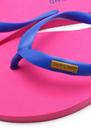 Chinelo de Dedo Azul e Rosa Bico Quadrado Injetado