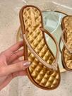 Chinelo Feminino Anatômico Com Tiras Em Strass Cobre