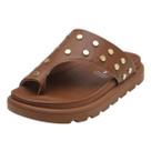Chinelo Feminino Papete Flat Tachas Douradas Casual Vizzano Chinelo Feminino Papete Flat Tachas Douradas Casual Vizzano