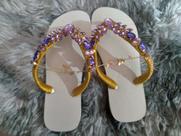 Chinelo Havaianas Decorado com Pedrarias de Luxo (Branca) Chinelo Havaianas Decorado com Pedrarias de Luxo (Branca)