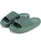 Chinelo Rosyclo Cloud Foam antiderrapante com sola grossa verde