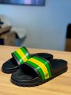 Chinelo slide masculino brasil anatômico e estiloso copa do mundo verão praia