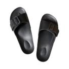 Chinelos Femininos Simples e Casuais com Fivela - Salto Plano e Tamanhos Grandes Chinelos Femininos Simples e Casuais com Fivela - Salto Plano e Tamanhos Grandes