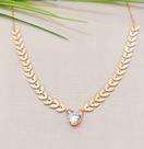 Chocker folhada com coração de cristal Chocker folhada com coração de cristal