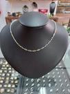Choker em preta com pedras em colorido. Choker em preta com pedras em colorido.