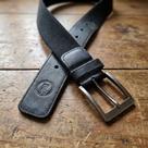 Cinto Masculino Couro e Elástico Ajustável Acessório Confortável Preto Café Cinto Masculino Couro e Elástico Ajustável Acessório Confortável Preto Café