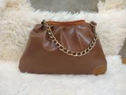 Clutch chic