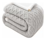 Coberdron casal queen sherpa cinza CLARO E branco pele de carneiro 1,90 x 2,10 Coberdron casal queen sherpa cinza CLARO E branco pele de carneiro 1,90 x 2,10