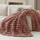Cobertor Bedsure Faux Fur Macio e Acolchoado - 50x70in - Marrom Escuro