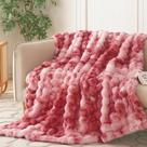 Cobertor COOVA Faux Fur Bubble Pattern Tie Dye 152x203cm Cobertor COOVA Faux Fur Bubble Pattern Tie Dye 152x203cm