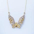 Colar Borboleta cravejada Banhado Ouro 18k