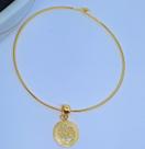 Colar Choker Aro Rigido Liso Fino com Pingente Medalha Arvore da Vida Folheado a Ouro Tendência Gargantilha Moda