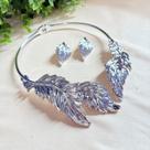 Colar Choker de Aro com Folhas em Metal
