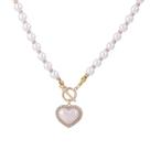 Colar Choker Pérolas com Pingente Coração Dourado Feminino