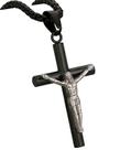 Colar ClosJery Crucifix Cross em aço inoxidável banhado a ouro 18k
