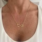 Colar com pingente infinito banhado a ouro 18k Colar com pingente infinito banhado a ouro 18k