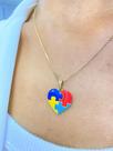Colar coração autismo banhado a ouro 18k